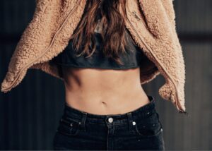 Why sucking in your belly